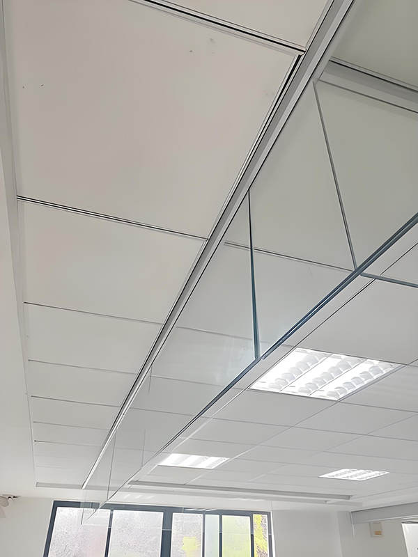 新城街道玻璃新城街道挡烟垂壁