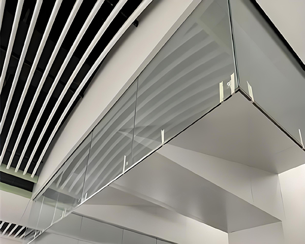 新城街道玻璃新城街道挡烟垂壁