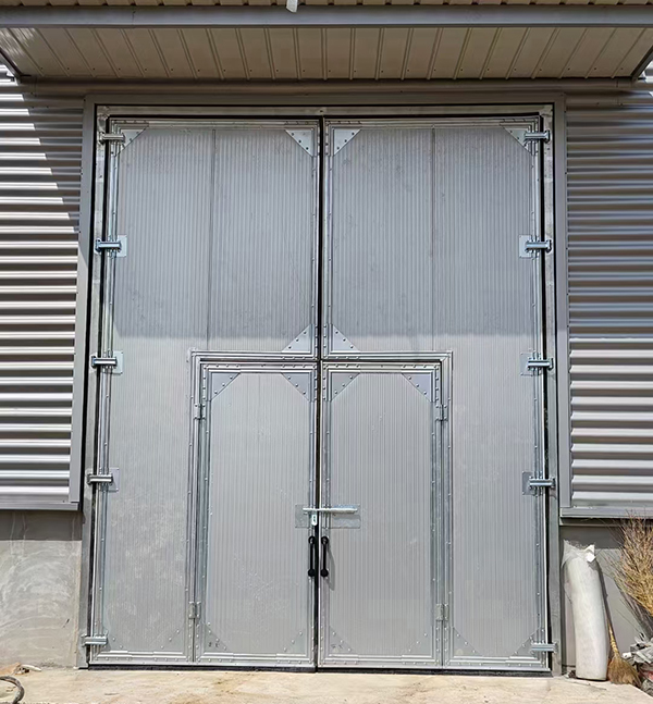 新城街道工业平开门