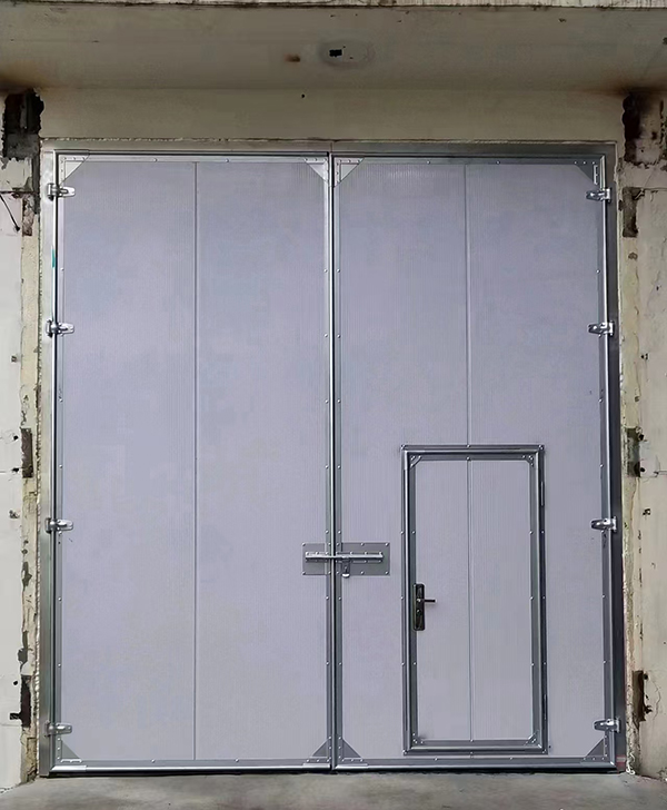 新城街道工业平开门