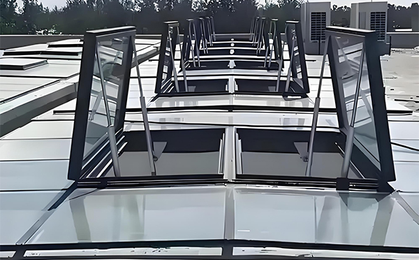 新城街道排烟窗