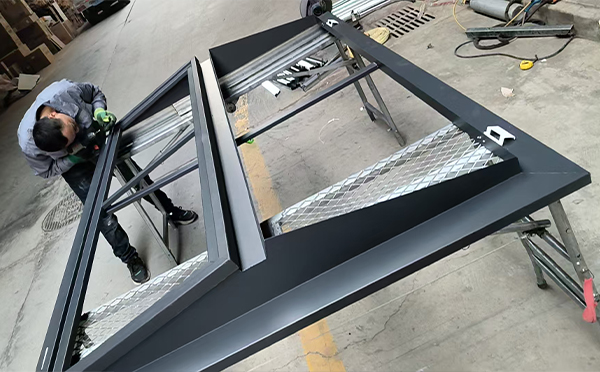 新城街道排烟窗