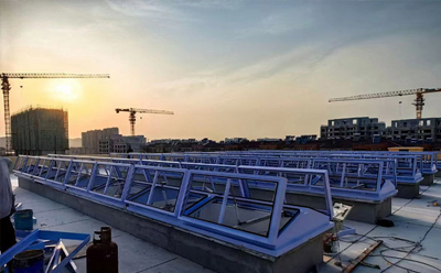 消防新城街道排烟窗开启角度