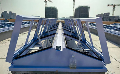 新城街道排烟窗的设置要求