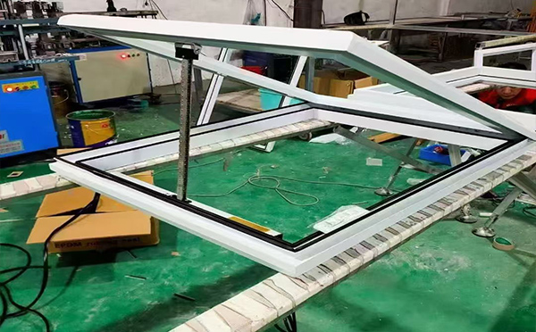 某地下车库出入口新城街道排烟窗配置工程